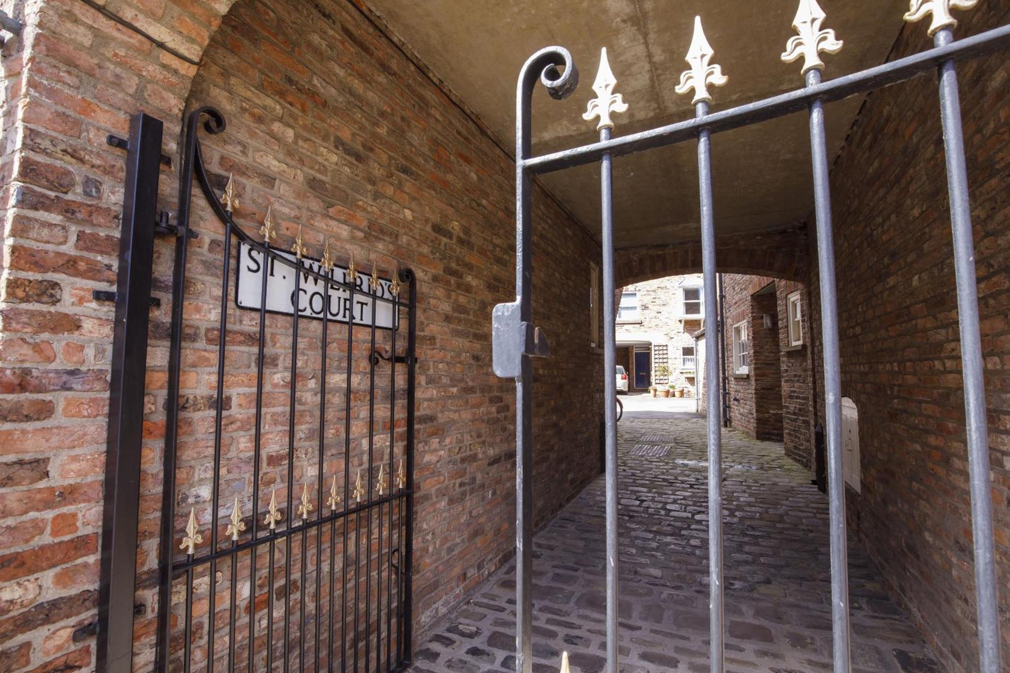 St Wilfrid'S Court Villa York Exterior photo